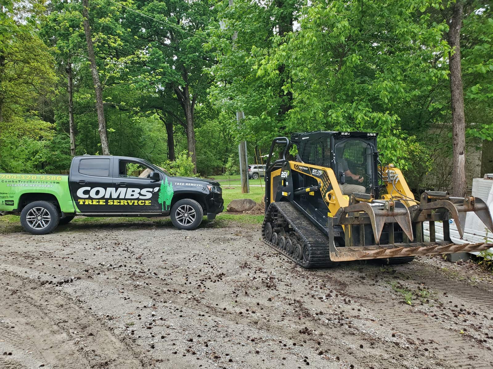 Combs' Tree Service team